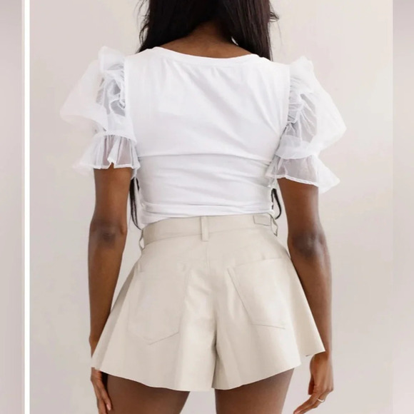 NWT BLANK NYC | VEGAN LEATHER FLUTTER SHORTS | CLEAR CUT - Picture 3 of 11